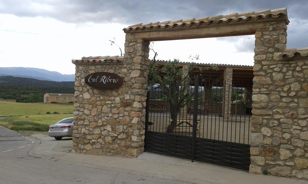 Cal Ribero Aparthotel Vilanova De La Sal Ngoại thất bức ảnh