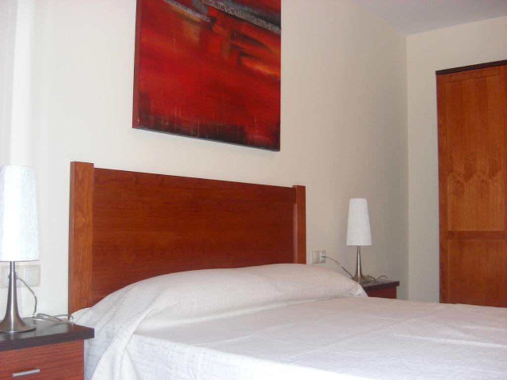 Cal Ribero Aparthotel Vilanova De La Sal Phòng bức ảnh