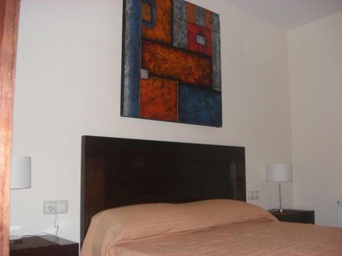 Cal Ribero Aparthotel Vilanova De La Sal Ngoại thất bức ảnh