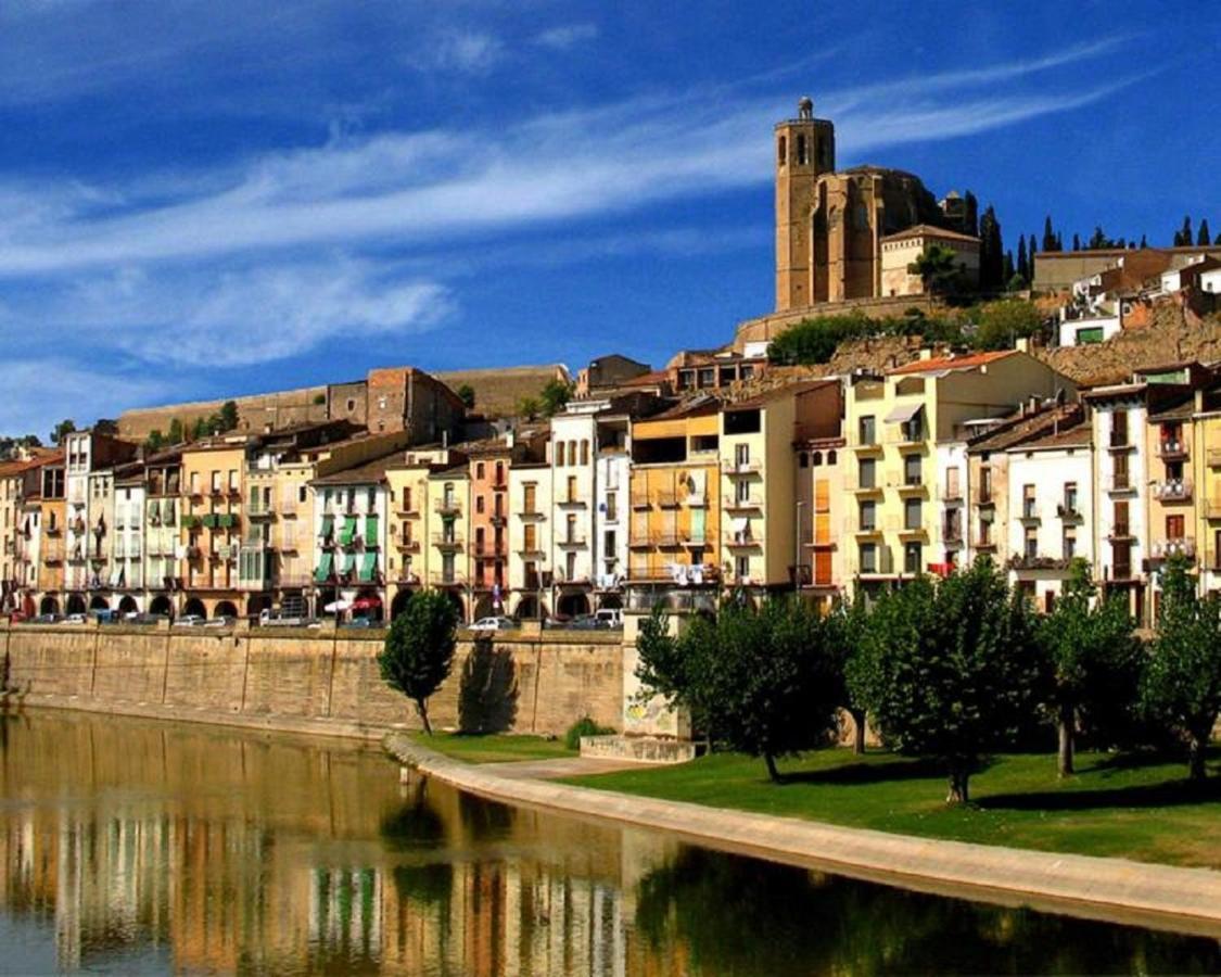 Cal Ribero Aparthotel Vilanova De La Sal Ngoại thất bức ảnh
